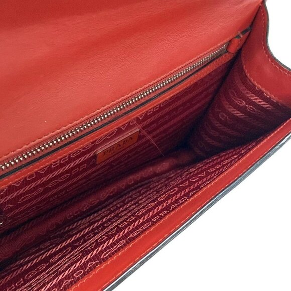 Auth PRADA - 1BD034 Red Leather Shoulder Bag - Picture 15 of 16